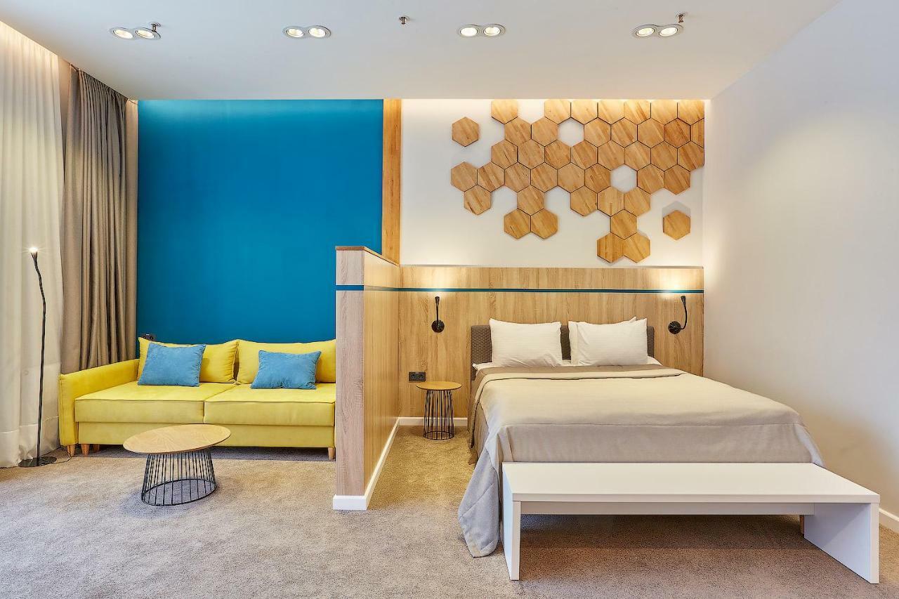 Aqua-Minsk Hotel Plus 外观 照片