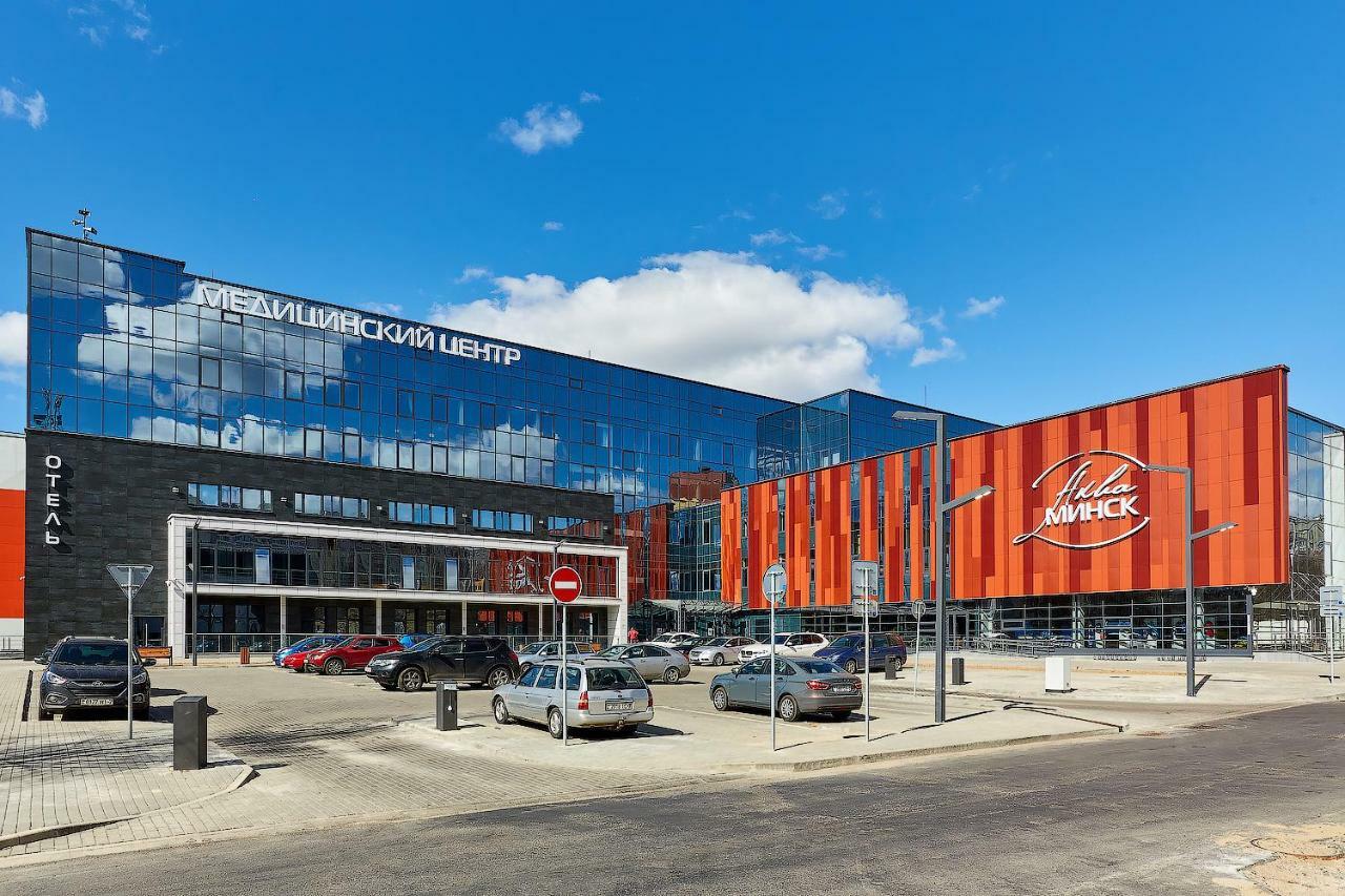 Aqua-Minsk Hotel Plus 外观 照片